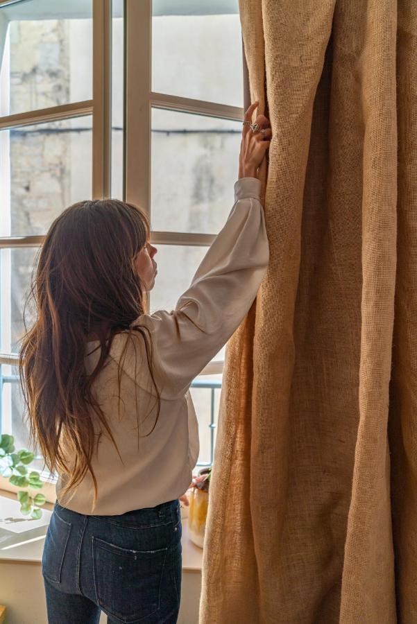 La Cabane Camarguaise En Centre Ville - Une Nuit A נים מראה חיצוני תמונה